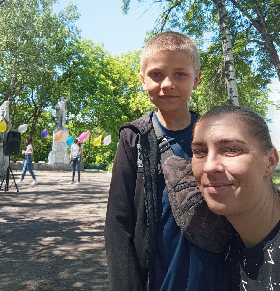 «Добрих людей більше»: історія родини, що починає життя заново